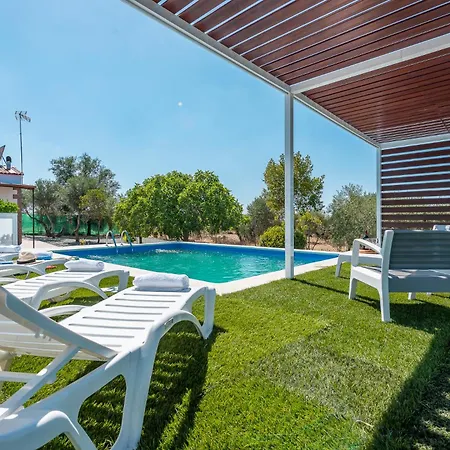 Adalid Holiday home *